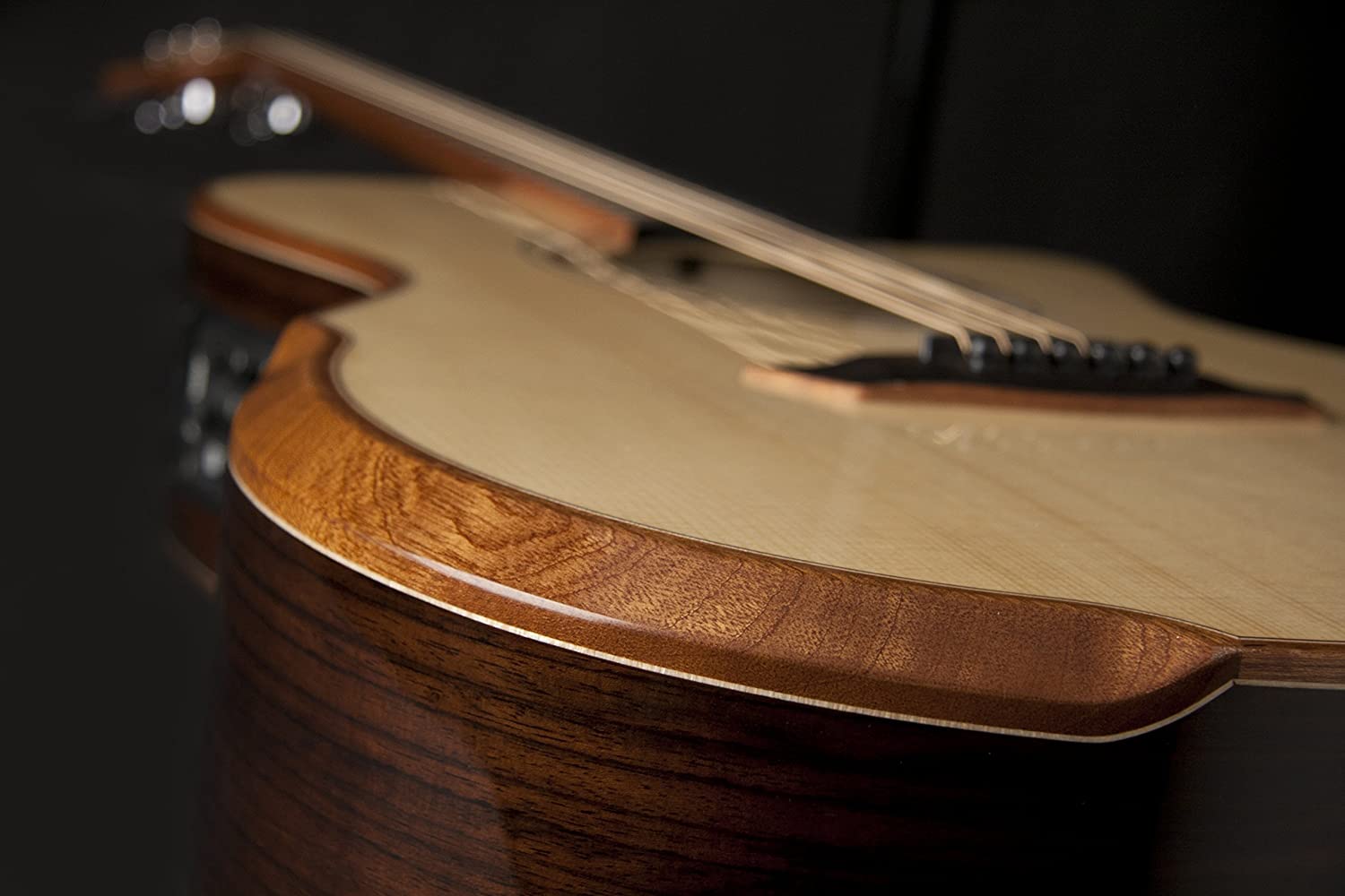 Washburn 6 String Acoustic Guitar